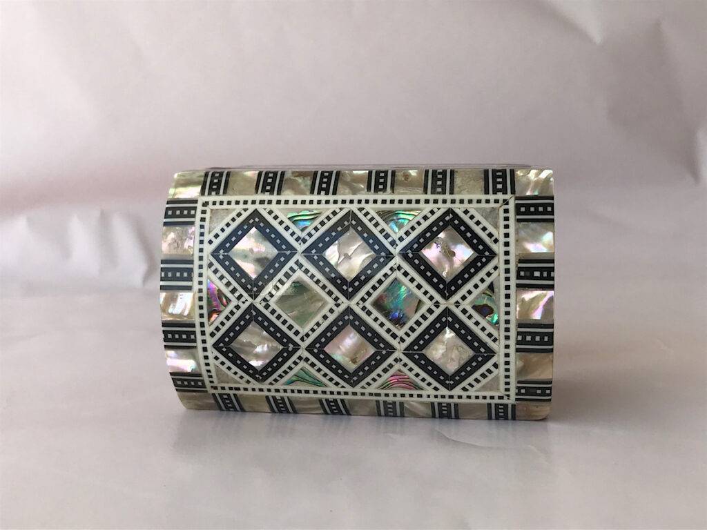 Jewellery Box Luxury Tetragonal Curved 2556S13 8x5x4cm Seashell Sadaf Mother of Pearl Inlay Wood